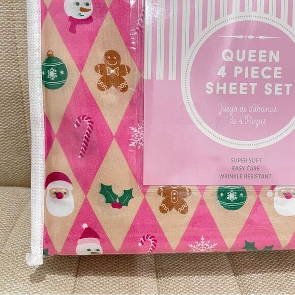 NEW Christmas Queen Pink and Tan Sheet Set Santa Gingerbread Candy Cane - Picture 2 of 5